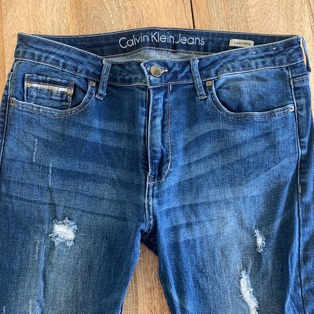 Calvin Klein Medium Wash Lightly Distressed Denim Slim Boyfriend Jeans, 30in